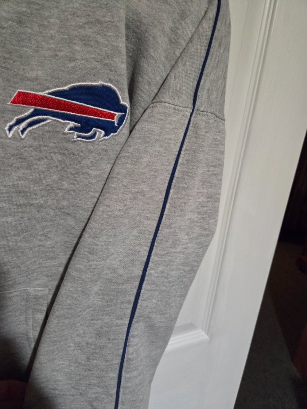 Gray NFL Team Apparel Buffalo Bills Pullover Hoodie - Picture 10 of 11